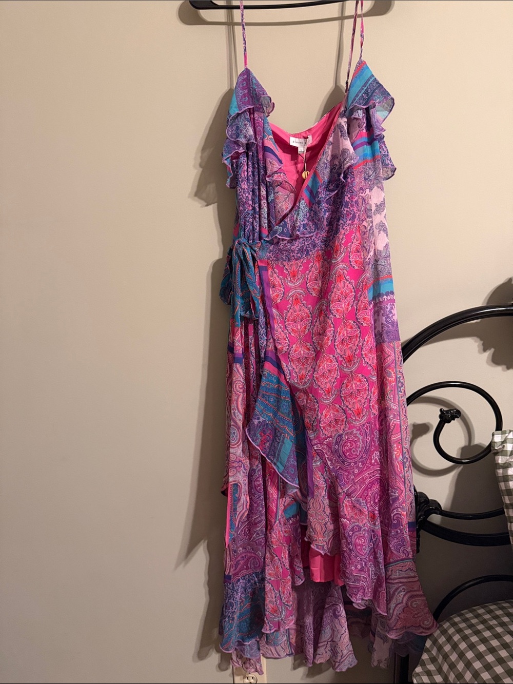 Gianni Bini Isabella Ruffled
High-Low Midi Wrap Dress L - Picture 2 of 12